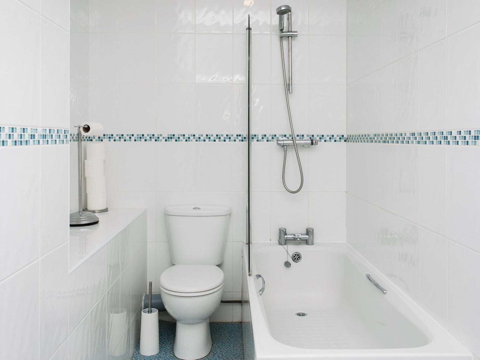 Sunny Beach Apartments Shanklin Bagian luar foto